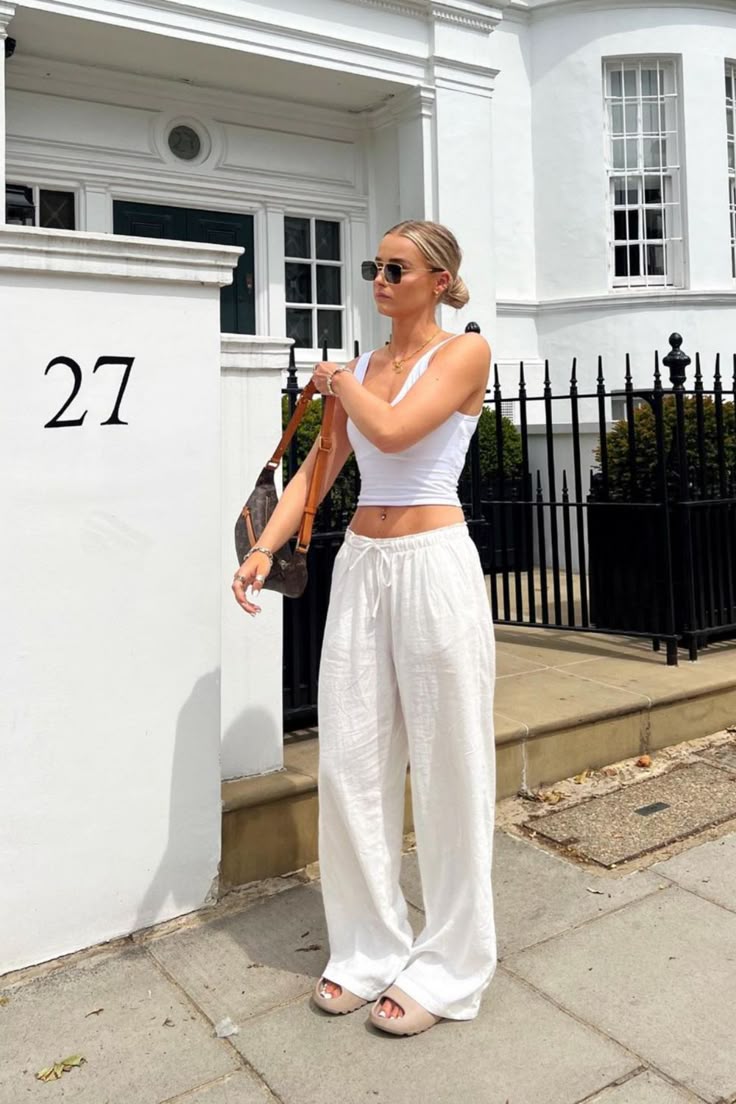 Minimalist Summer Stroll